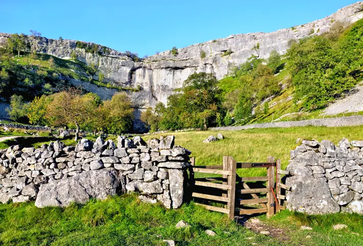 Ultimate Yorkshire Dales Road Trip malham