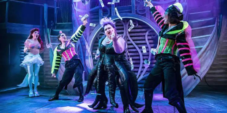 Unfortunate (The Untold Story of Ursula the Sea Witch) – Review – Bradford Alhambra Theatre (3)