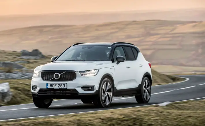 Volvo XC40 Recharge PHEV Hybrid Car Review front