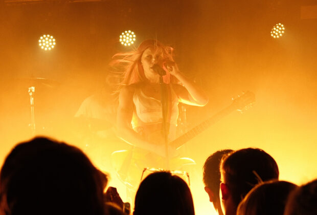 Wet Leg – Live Review – The Foundry, Sheffield (1)