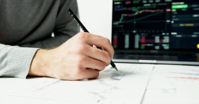 What Moves Big Tech Stocks (2)