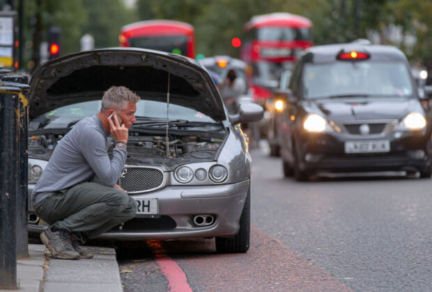 What to Do When Your Car Breaks Down Mid-Commute (1)