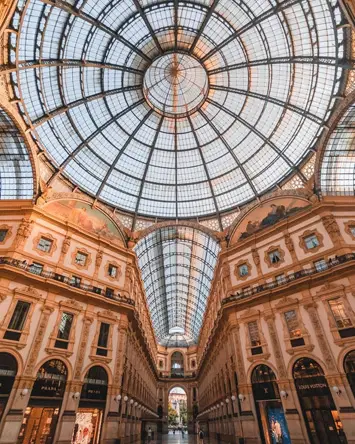Where to Find a Walking Tour in Milan