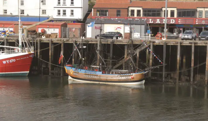 Whitby and Captain Cook's Endeavour harbour