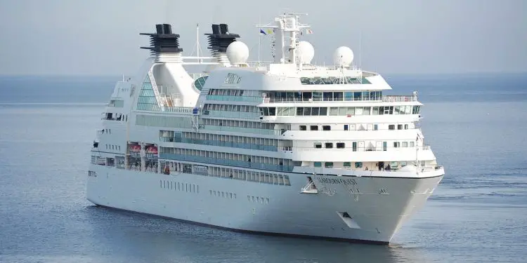 Why You Should Book a Cruise Ship Holiday for Your Next Trip (2)