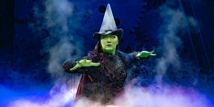 Wicked Review Bradford Alhambra Theatre