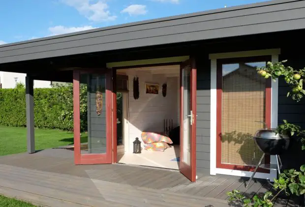 Wooden Garden Cabins The Low-Cost Launch Pad for Entrepreneurial Success (2)