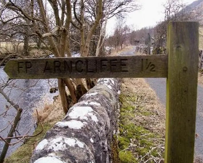 arncliffe hawkswick walk signpost