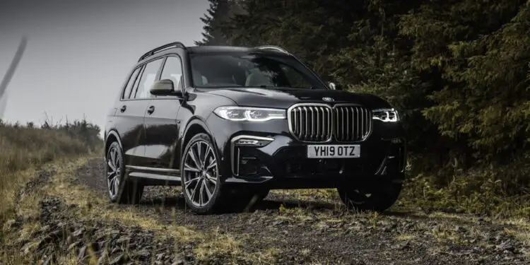 bmw x7 car review hero