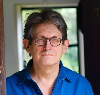 breaking news alan rusbridger book review author