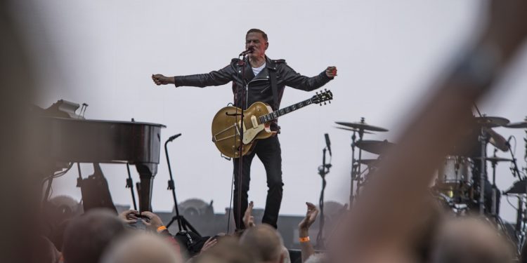 bryan adams live review scarborough