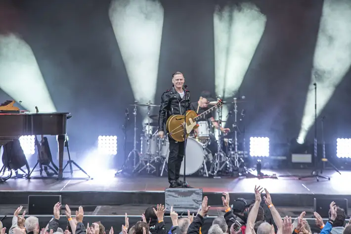 bryan adams live review scarborough open air