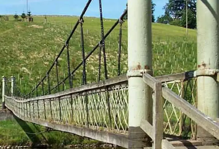 burnsall walk bridge