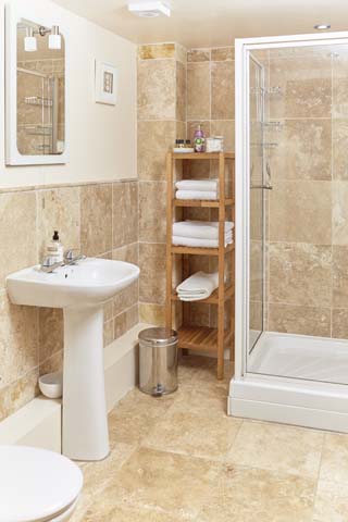 dallow hall barns review Shower room