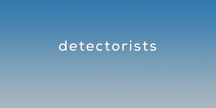 detectorists box set review logo