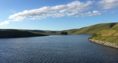 dove stone reservoir yorkshire walk main