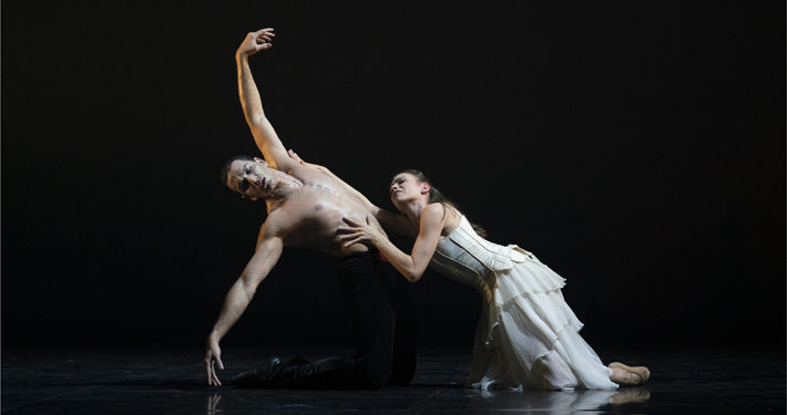 dracula northern ballet review leeds playhouse october 2019 main