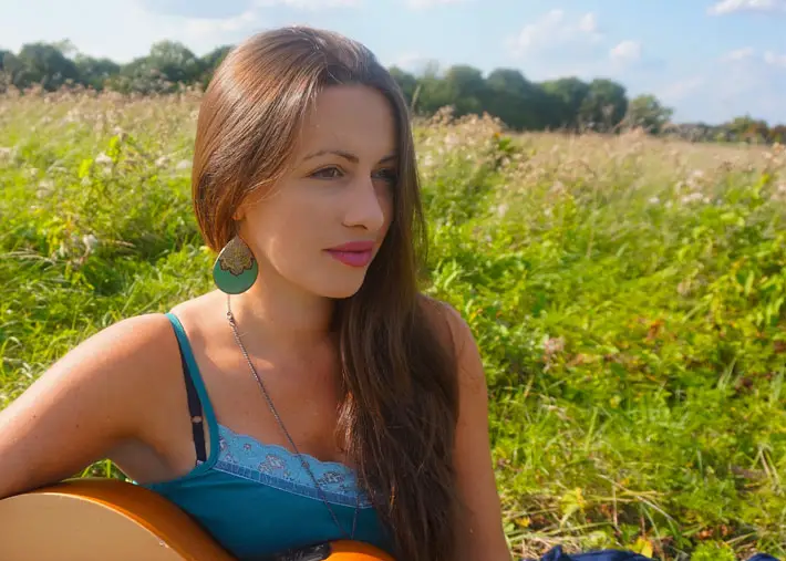 emma saville interview songwriter