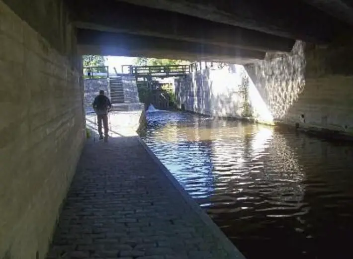 gargrave walk tunnel