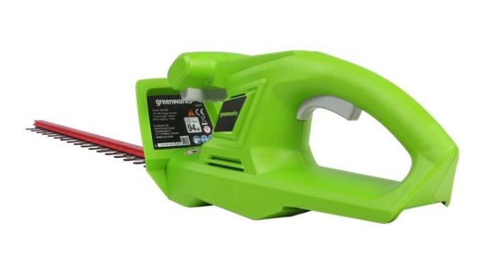 greenworks hedgetrimmer gadget review battery