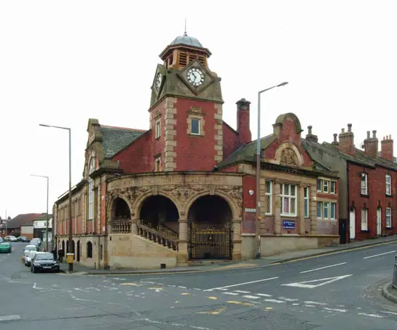 historic leeds Armley Public Library, Stocks Hill, Armley, 2005