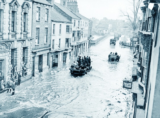 historic tadcaster 31. Bridge Street Floods, 1950