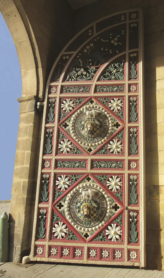 history of the piece hall halifax door