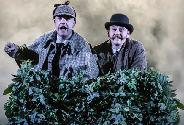 hound of the baskervilles review york theatre royal main