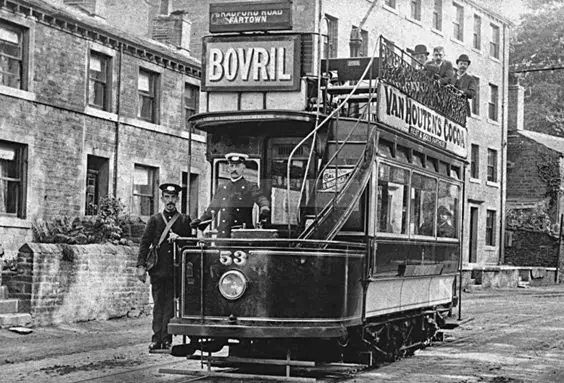 huddersfield trolleys and buses history This BEC electric SB60 truck was delivered in 1902, and was later converted to top-cover arrangement