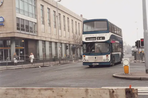 hull corporation buses Dominator No. 135, 1989. (Malcolm Wells)