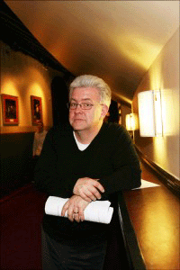 ian mcmillan in theatre paper