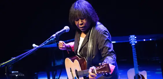 joan armatrading live review york grand opera house september 2018 main