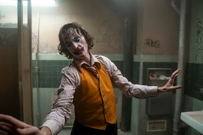 joker film review dance