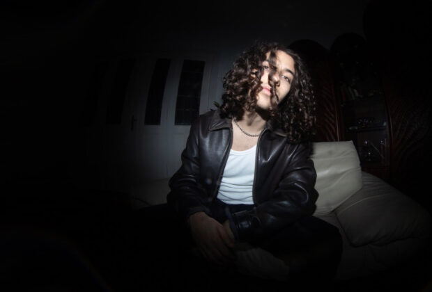 kean farrar interview main singer