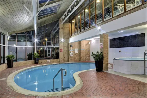 kenwood hall spa review pool