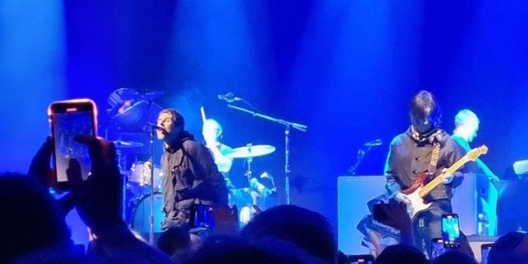 liam gallagher john squire live review leeds o2 academy (3)