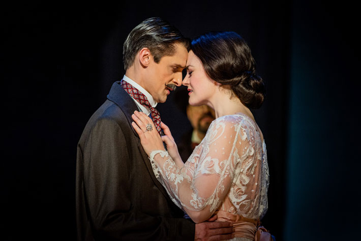 marriage of figaro opera north review leeds grand january 2020 kiss