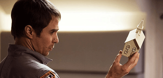 sam rockwell moon review