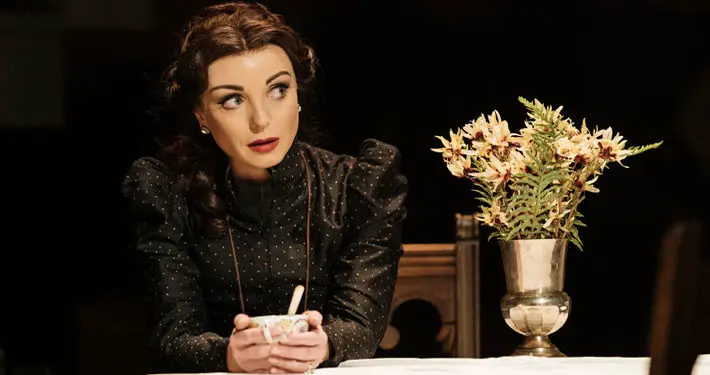 my cousin rachel review sheffield lyceum january 2020 main