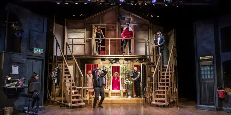 noises off review sheffield lyceum (3)