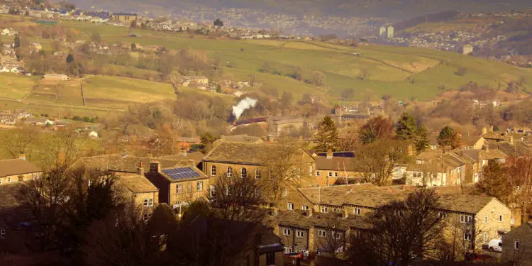 railway children walk main