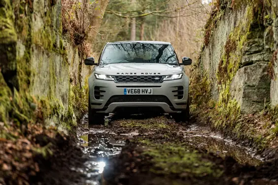 range rover evoque 2019 car review front