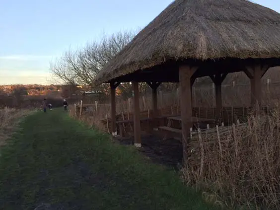 rodley nature reserve leeds walk shelter