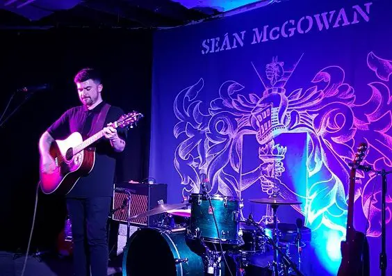 sean mcgowan live review leeds hyde park book club february 2019 solo