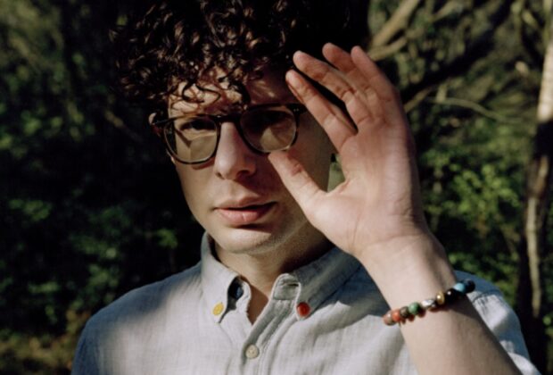 simon amstell spirit hole live review york grand opera house main