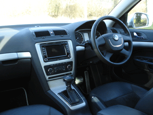 skoda octavia scout interior dashboard steering wheel