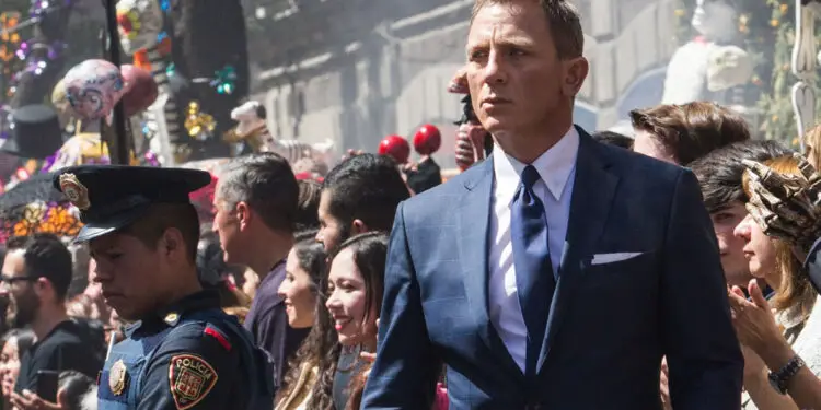 spectre film review main bond