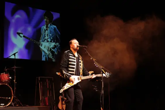 story of the guitar heroes live review ilkley kings hall april 2019 stage