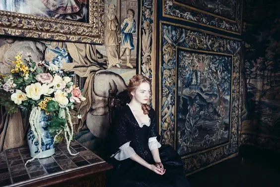 the favourite film review emma stone