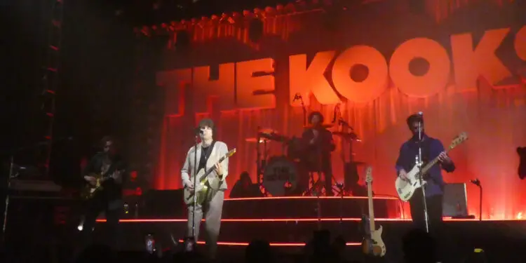 the kooks live review leeds o2 academy stage